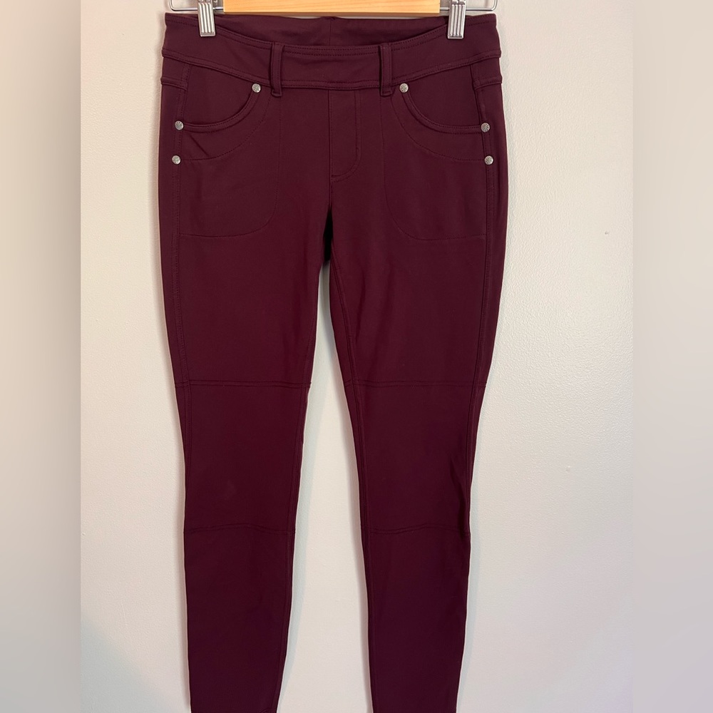 Athleta bettona jegging. Maroon. Sized small.